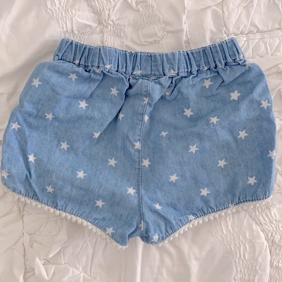 Tommy Hilfiger shorts 18months - Picture 4 of 4